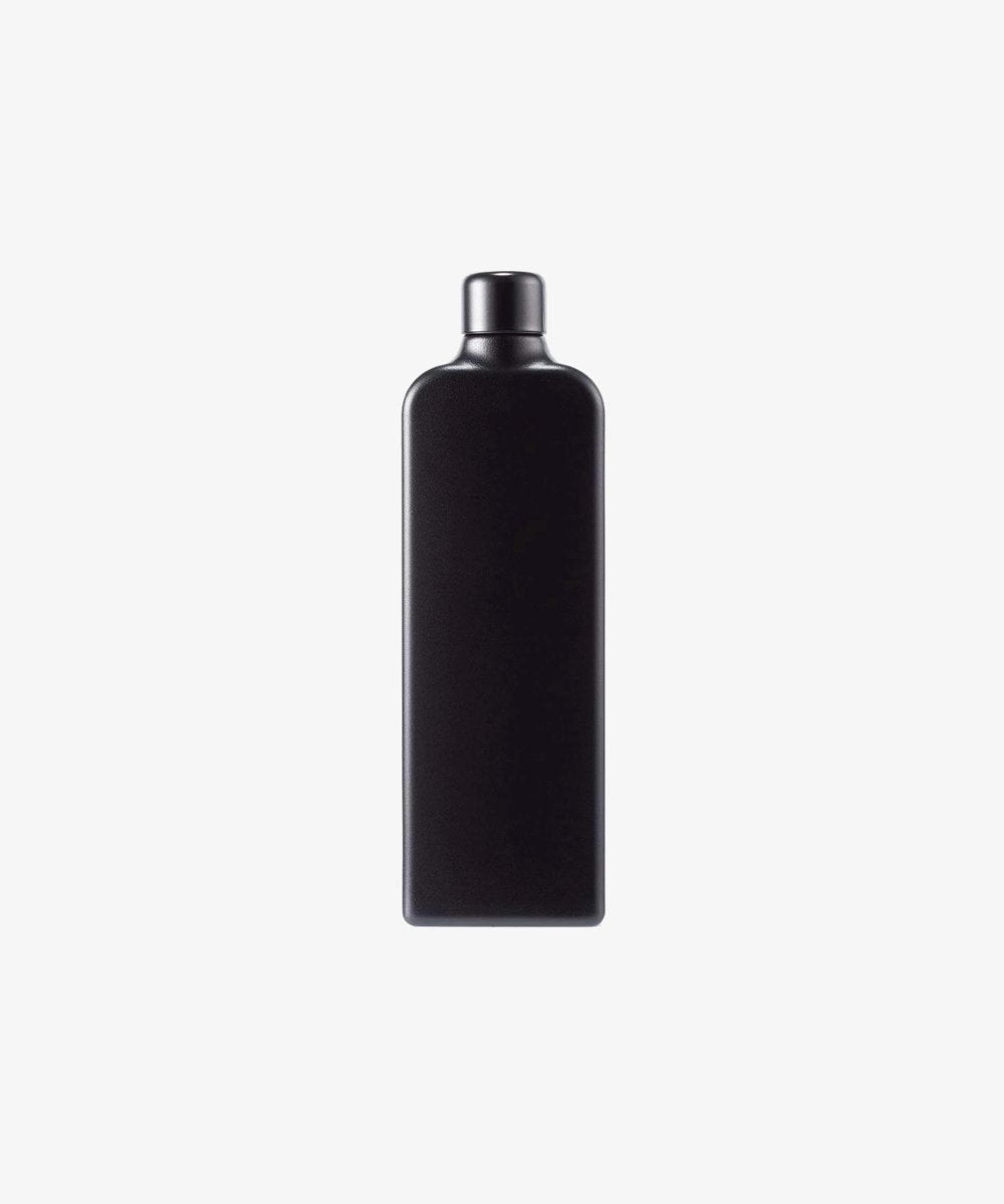 Flat Water Bottle Black Minimal - ISM